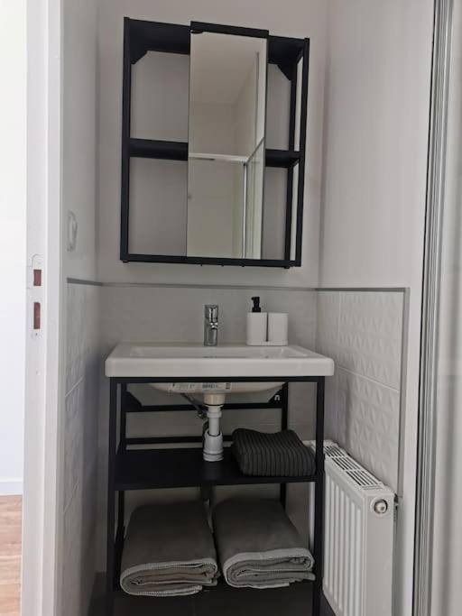 Maison Cosy Entre Paris Rouen Et Deauville Pont-de-lʼArche Eksteriør billede