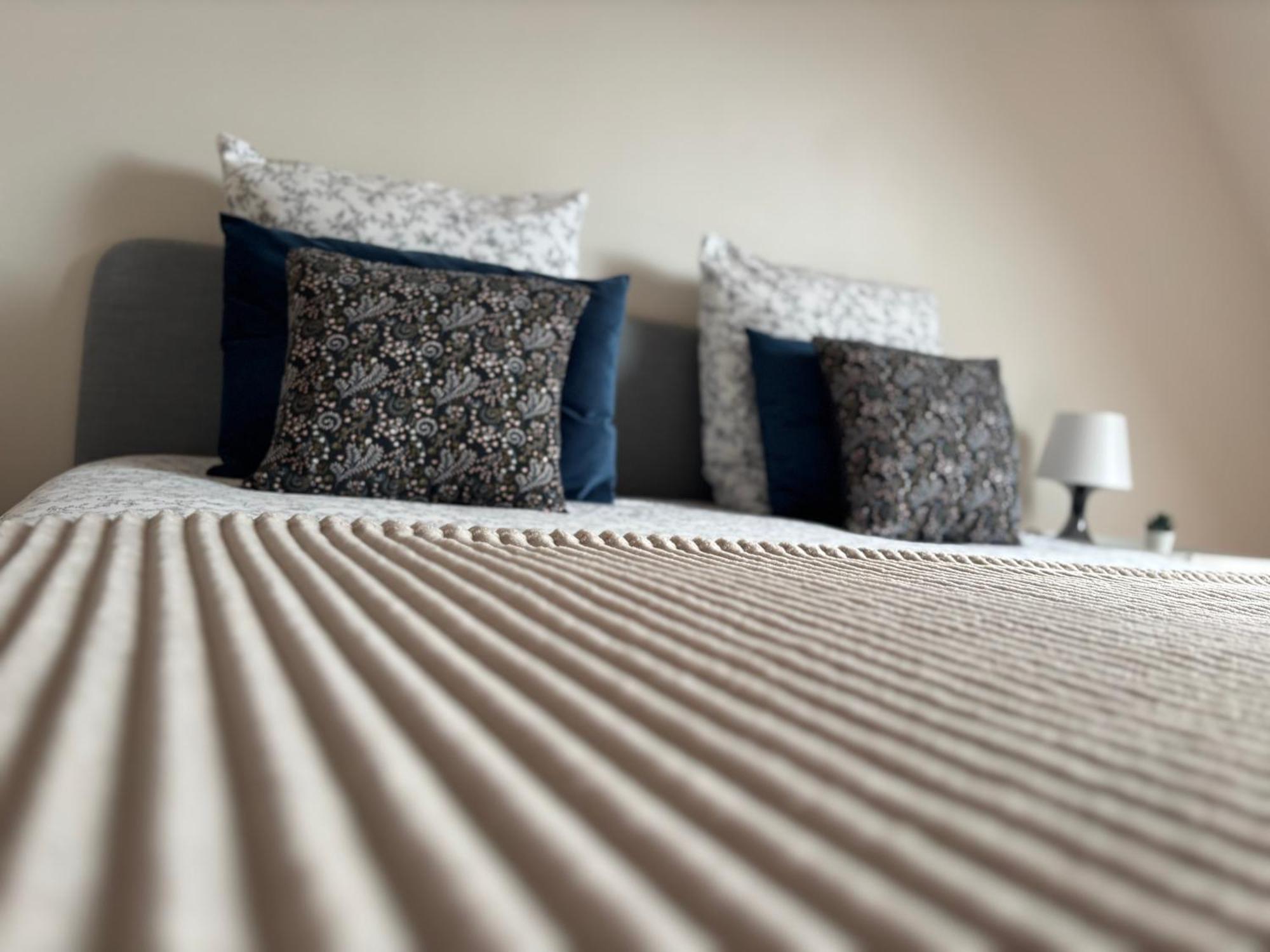 Maison Cosy Entre Paris Rouen Et Deauville Pont-de-lʼArche Eksteriør billede