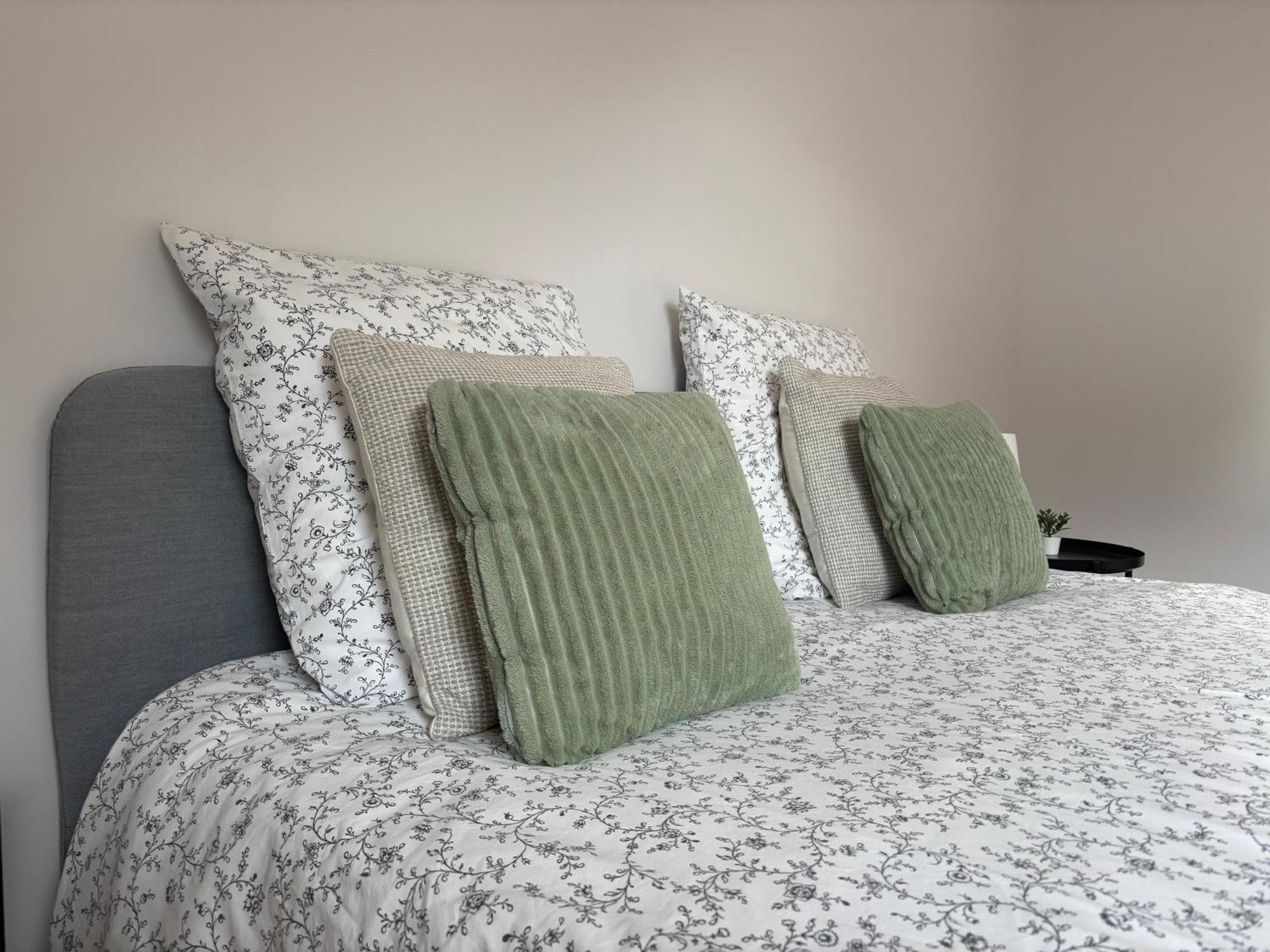 Maison Cosy Entre Paris Rouen Et Deauville Pont-de-lʼArche Eksteriør billede