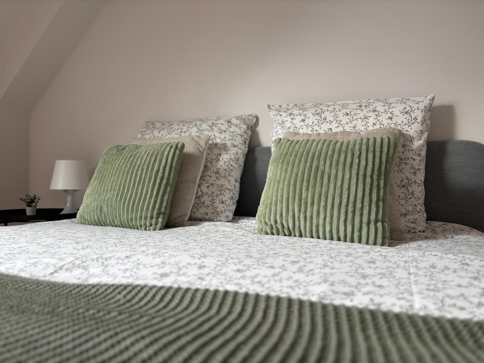 Maison Cosy Entre Paris Rouen Et Deauville Pont-de-lʼArche Eksteriør billede